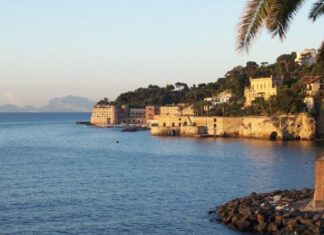 Dai fondali marini napoletani ecco un carico di terracotta del XVIII sec.