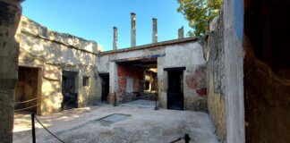 Ercolano, la domus del mobilio carbonizzato torna alla luce
