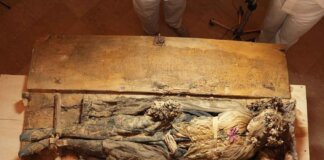 Irpinia, scoperta la mummia di una giovane nobildonna dell’800
